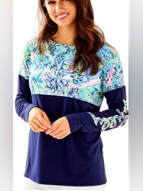 Lilly Pulitzer SZ XS Navy & Multicolor Floral Yoke Long-Sleeve Tee
